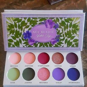 Ace Beautē | Violet Sage Eyeshadow Palette